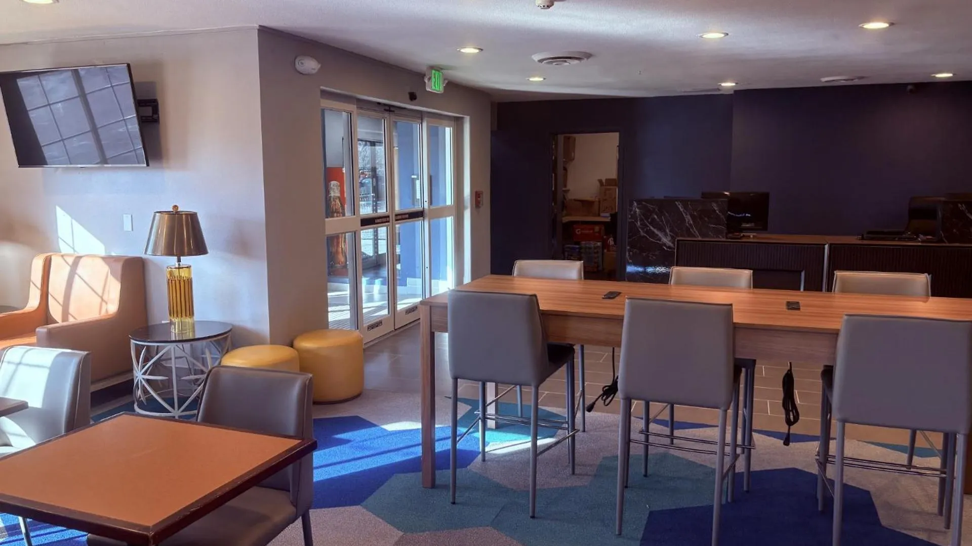 Microtel Inn & Suites By Wyndham Denver Airport 2*,