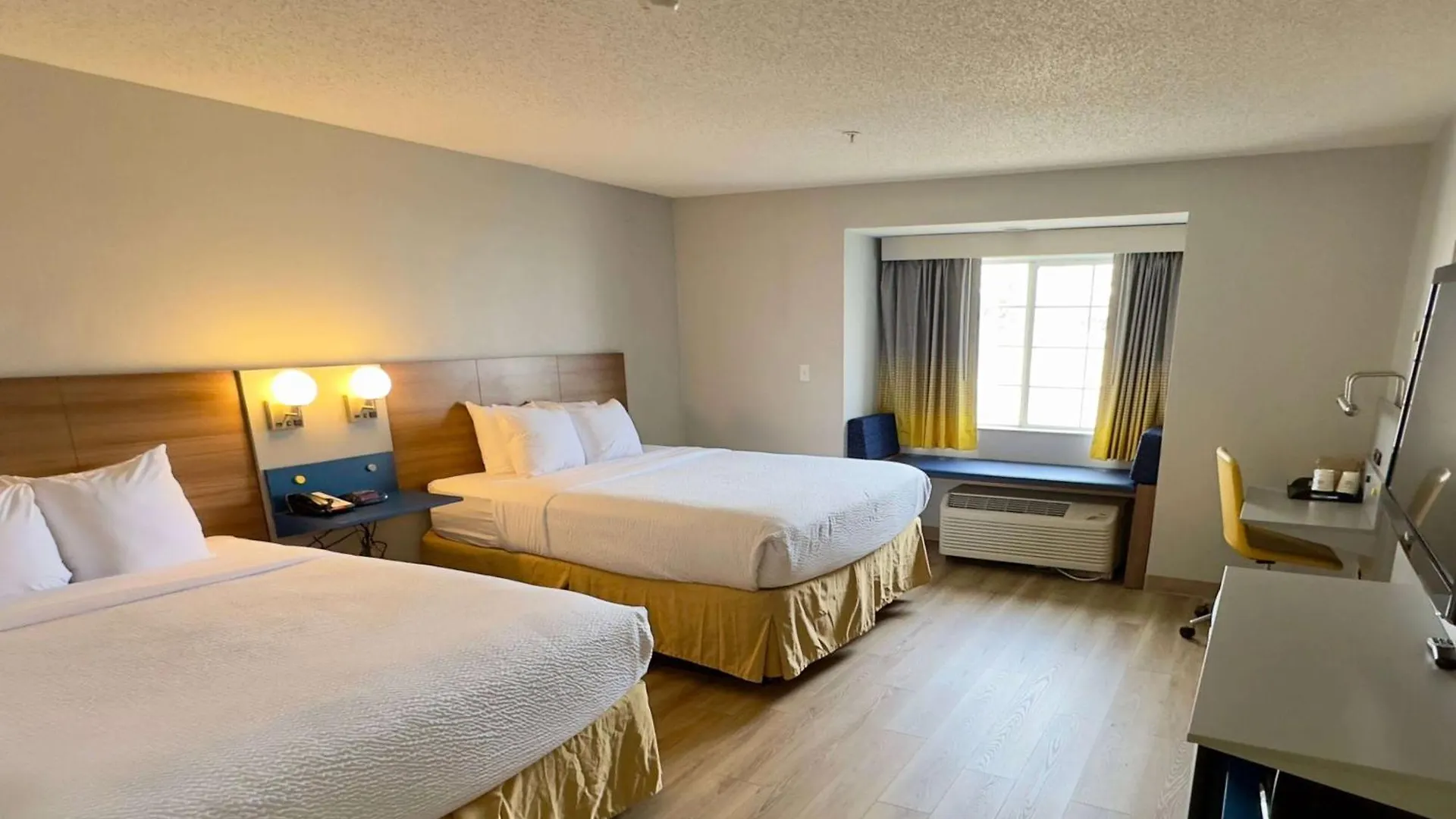 Microtel Inn & Suites By Wyndham Denver Airport Hotel